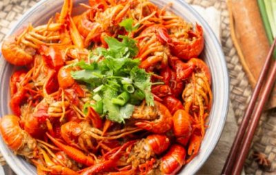 ​日常的食物里可能含寄生虫 避免寄生虫用开水还不够