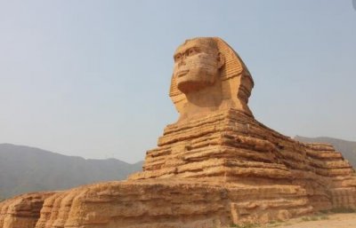 ​古埃及狮身人面像之谜，金字塔的保护神_记念太阳神胡夫