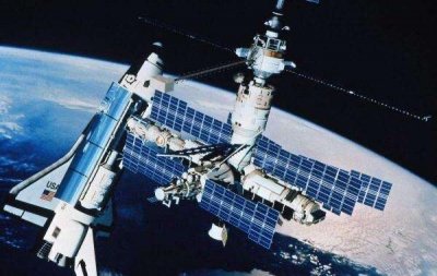 ​世界上第一个多舱空间站，前苏联的和平号