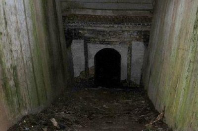 ​墓道秦王墓为什么有蛇?代表先祖魂魄_寓意子孙发达