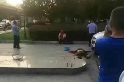 ​四川夫君当街杀妻掏肠缘故:情绪纠缠激励_泄愤手法残酷