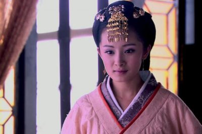 ​孙菲菲演过的电视剧哪部好看（10年前这部才算美女如云）