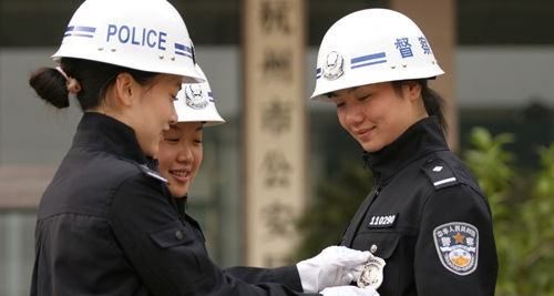 高级督察相当于什么级别,香港警察高级督察相当于内地的什么级别图3