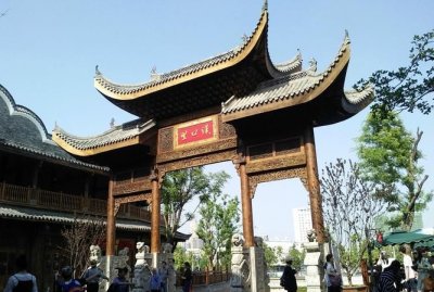 ​汉口里在园博园哪个门,武汉园博园离哪个地铁站最近