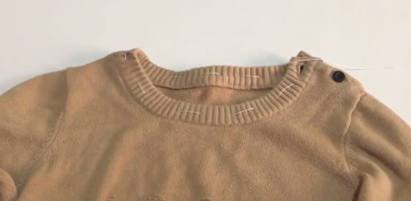 衣服领口变形怎么恢复,圆领领口变形恢复妙招图8