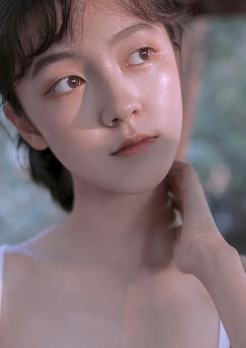 二八年华,不负韶华:二八年华下一句是什么