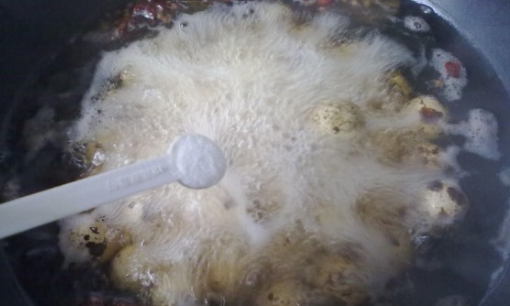 怎样煮鹌鹑蛋好吃,如何煮鹌鹑蛋图4