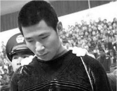 ​贾文葛杀人案吃生殖器，贾文革1年杀42人还有一人变爪牙