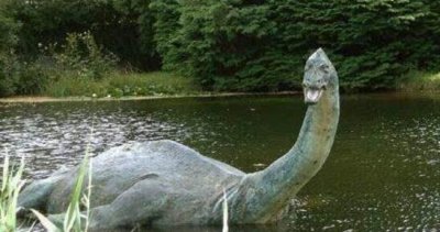 ​旷古残存生物魔克拉·姆边贝，刚刚果河道域涌现史前恐龙