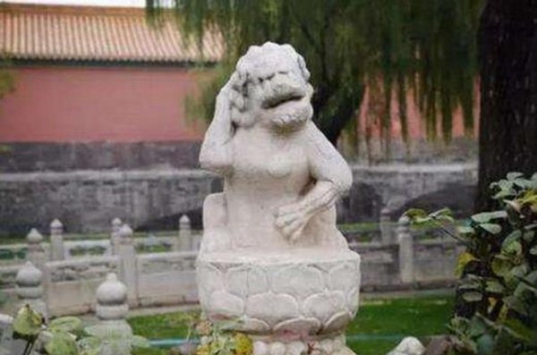 故宫的狮子不行摸,石狮竟是皇子转世