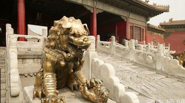 故宫的狮子不行摸,石狮竟是皇子转世