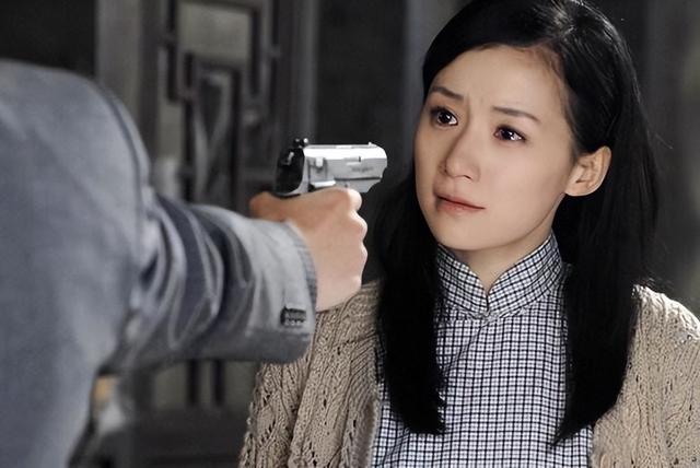 整形失败去世的女明星(12位被整形毁掉的女星)(33)