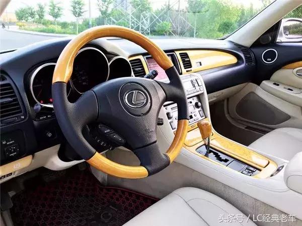 雷克萨斯ls430老款顶配（一台内功深厚的雷克萨斯小车）(18)