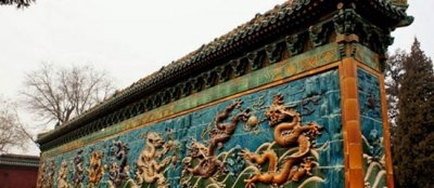 ​北海的九龙壁　世界独一的双面琉璃九龙壁