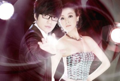 ​玖月奇迹什么关系是夫妻吗?王小玮父母老公资料家庭背景结婚照片