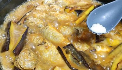 ​水煮茄子的妨害，过量吃对于人体无害（洪量吃轻易中毒）