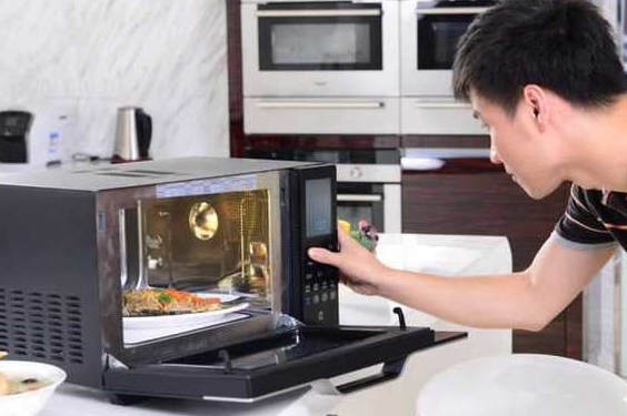 不锈钢的碗能不能在微波炉里热,不锈钢盆可以用微波炉加热吗图2