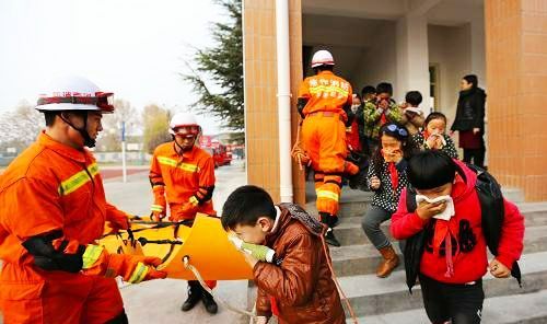 使用灭火器灭火的最佳位置是,灭火器进行灭火的最佳位置是什么图5