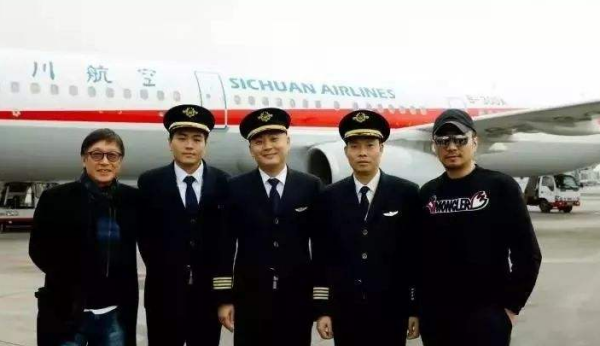 中国机长真实事件,中国机长的故事原型是什么飞机图1