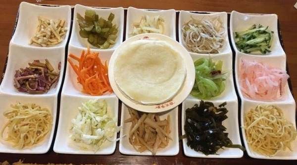 德信官方网站黄晓明青岛美食直播引爆全网！封海前的海鲜狂欢背后藏着多少青岛人的骄傲与焦虑？