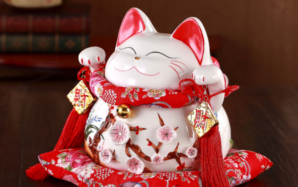 招财猫举左手的含义,招财猫左手招什么右手招什么图3