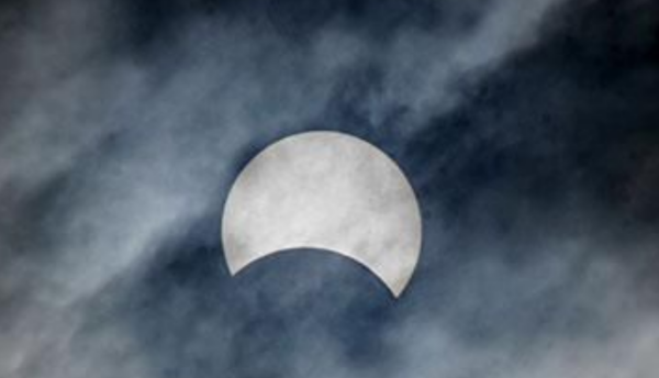 日环食和日全食的区别,日全食日偏食日环食有什么区别图3