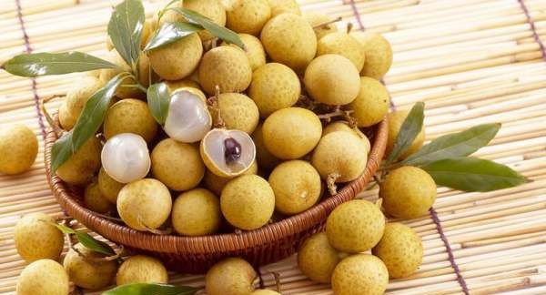 龙眼表面起白了还能吃,龙眼表面起了一层白色的雾状能吃不图2