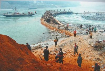 ​都江堰水利工程修建的年代是哪里什么时候,都江堰水利工程修建的年代是哪里什么