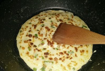 ​鸡蛋饼怎么炒,做炒鸡蛋饼的秘诀看大厨怎样做