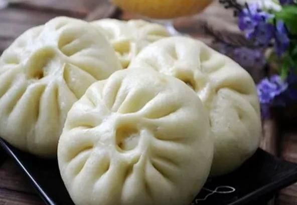 发面包子怎么发面,做包子馒头如何发酵口感更松软,酵母,和泡打粉怎么比例?图4