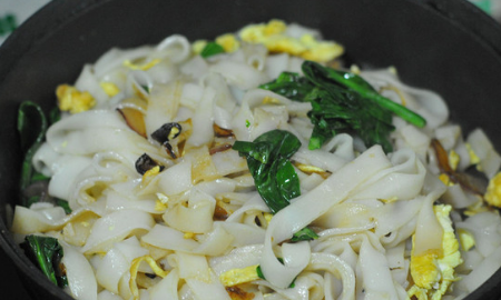 炒河粉怎么炒好吃,炒河粉的做法图13