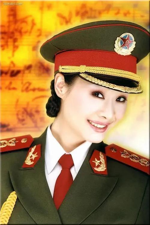 于文华个人资料简介（于文华：二婚老公很优秀，却不愿提及；没给他生孩子，却毫无遗憾）
