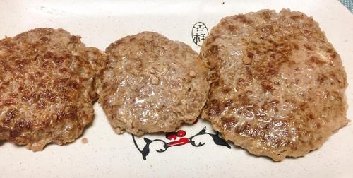 牛肉饼放了三天还能吃吗