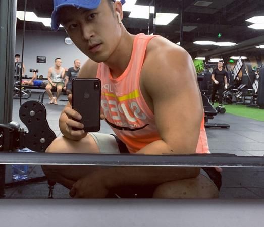 女性人鱼线是什么