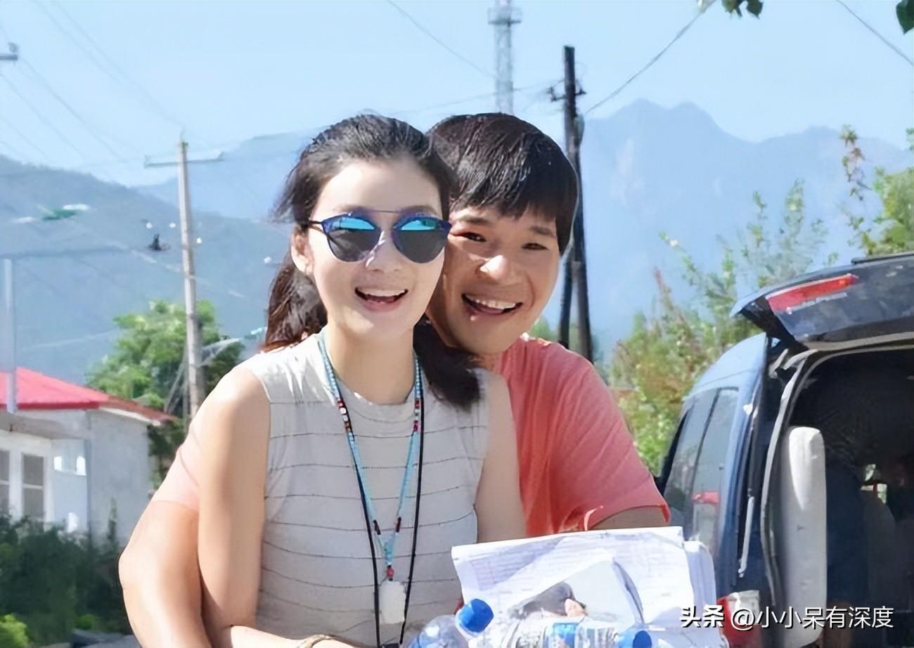冷漠的老婆杨小曼个人资料简介：人美歌甜，有颜值有实力