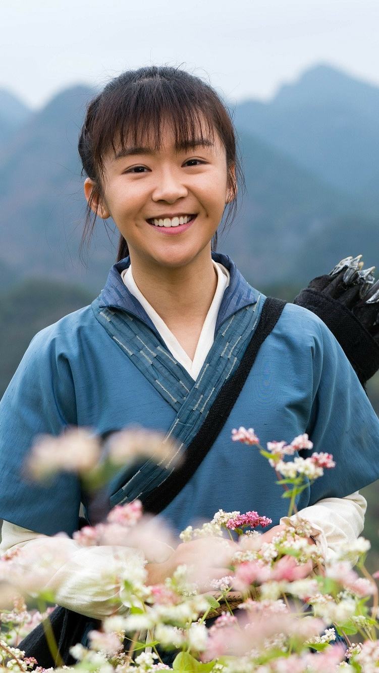 “清纯校花”宋伊人：出道多年不温不火，如今被传背后有人撑腰