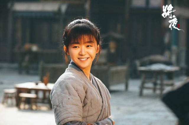 “清纯校花”宋伊人：出道多年不温不火，如今被传背后有人撑腰