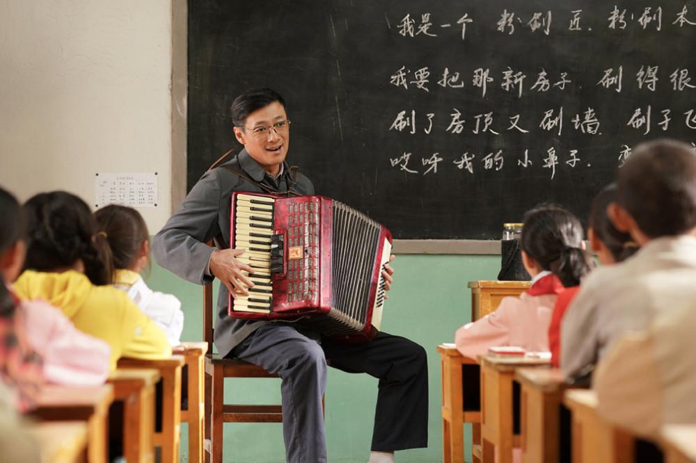 祖峰个人资料简介图片 “不接烂戏”的他：熬了20多年，46岁终于红了