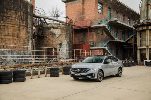 新朗逸14t可以加92的油吗(新朗逸14t新车多少公里首保最好)-第2张图片-