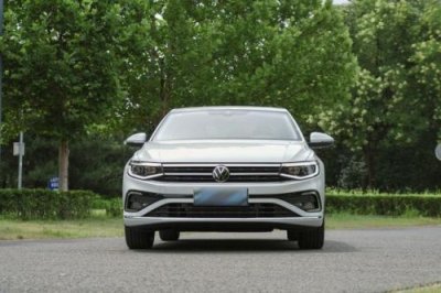 ​新朗逸14t可以加92的油吗(新朗逸14t新车多少公里首保最好)