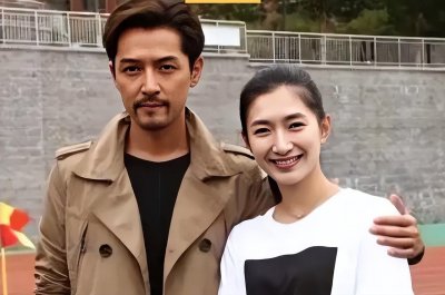 ​41岁胡歌隐婚生女：女方是圈外的白富美相亲认识，妻子要求不公开