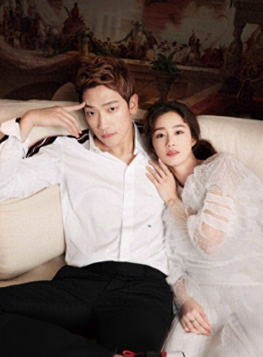 天才美女金泰熙个人资料:漂亮还是学霸,37岁下嫁巨星,结婚6年恩爱如初