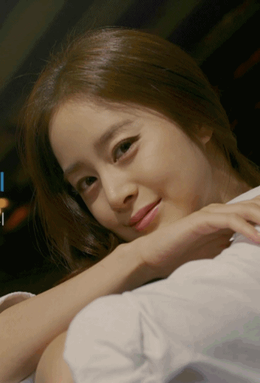 天才美女金泰熙个人资料:漂亮还是学霸,37岁下嫁巨星,结婚6年恩爱如初