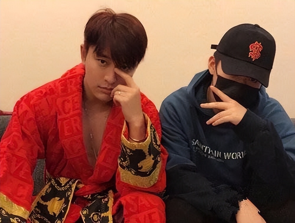 李小璐个人资料：17岁成“最年轻影后”