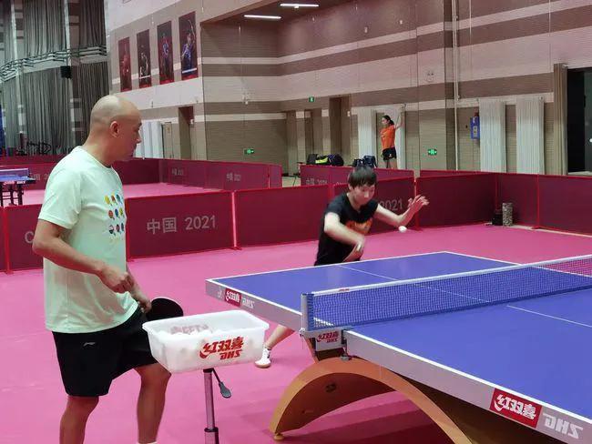 肖战个人资料简单介绍(国乒教练肖战的不凡人生)