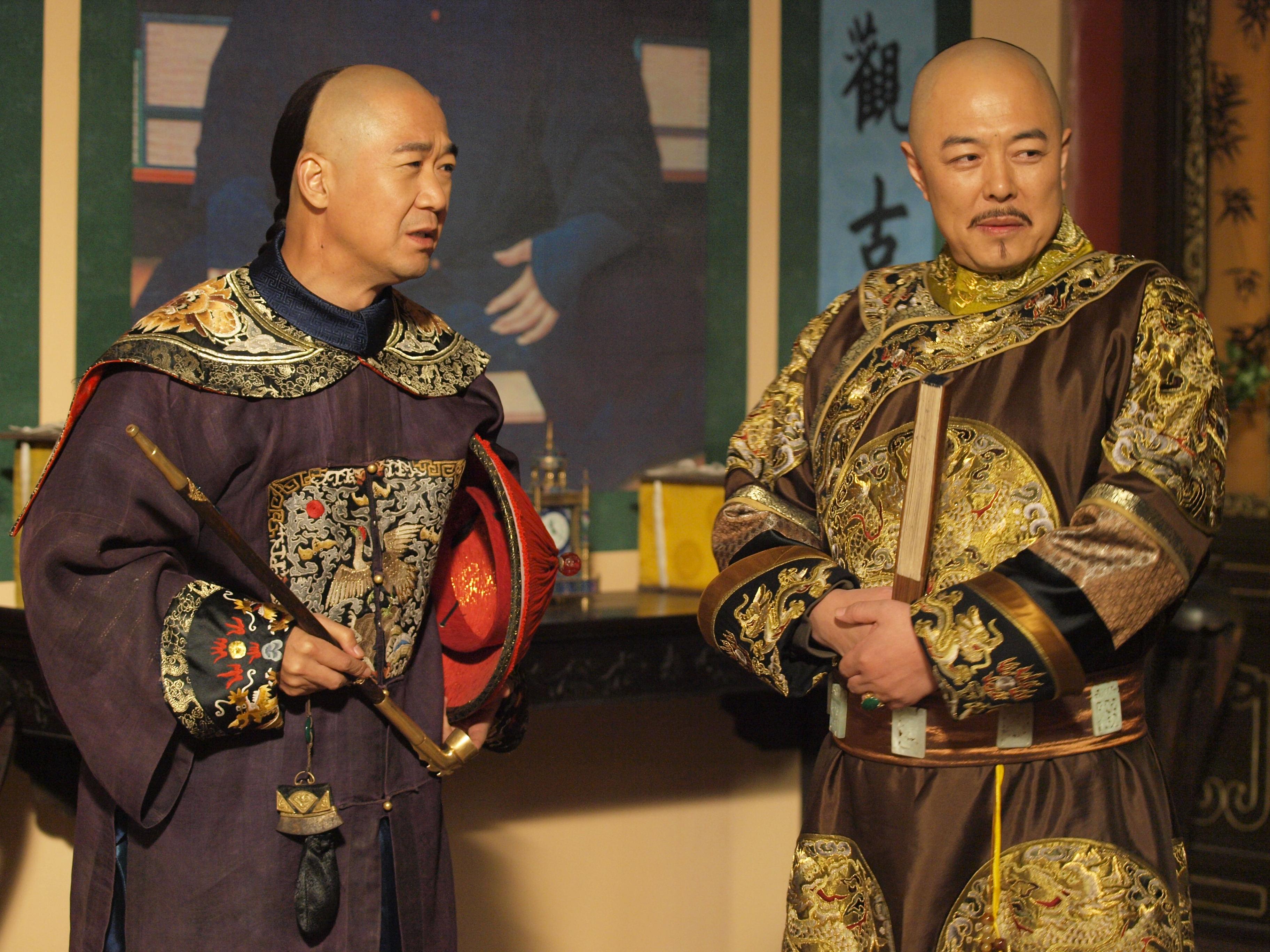 张铁林个人资料 事实证明,英国国籍的他,早已走向另一条大道