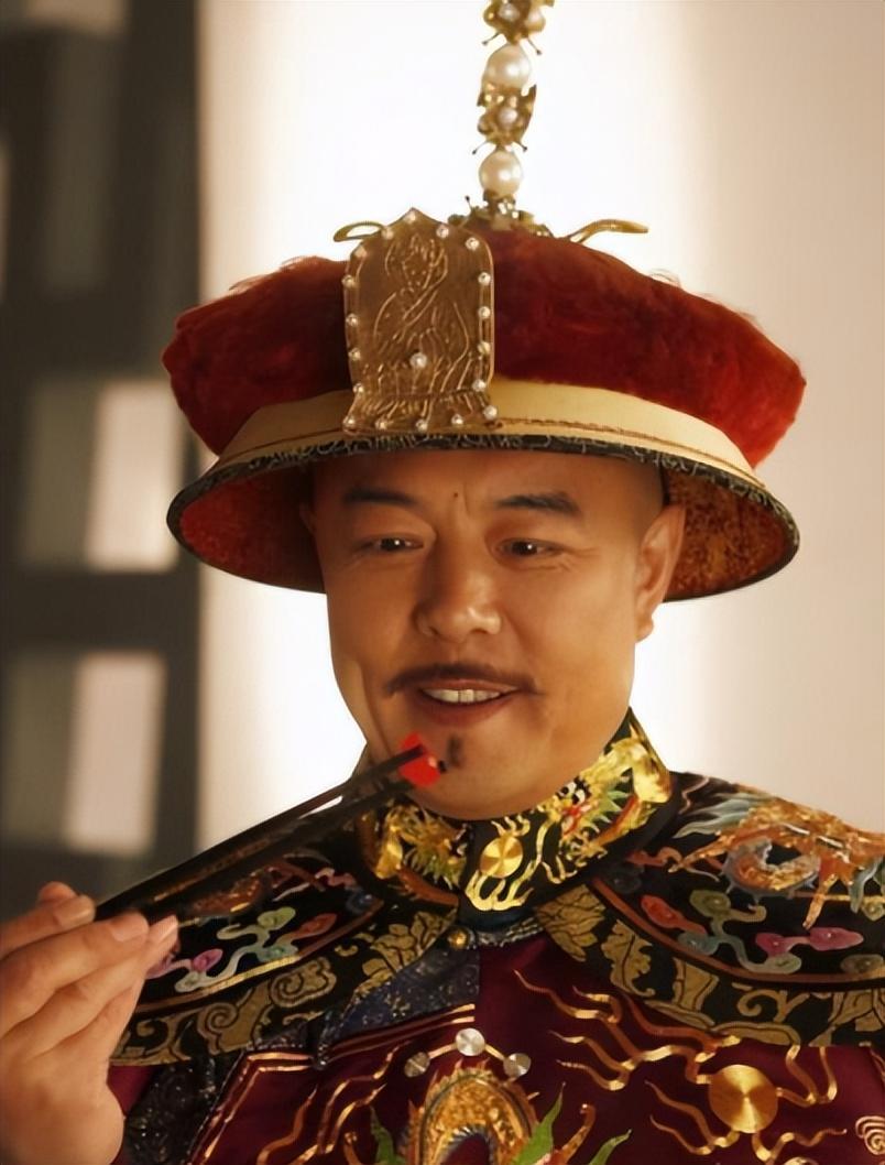 张铁林个人资料 事实证明,英国国籍的他,早已走向另一条大道