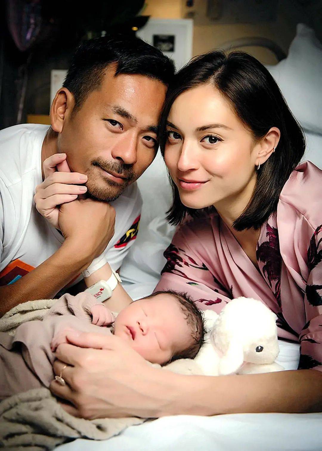 洗米华是谁(洗米华的毁灭史:从“小赌王”到“万人唾”,他经历了什么?)