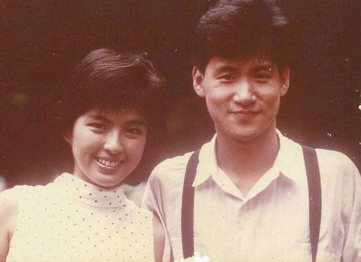 张学友老婆是谁(张学友和妻子罗美薇的故事令人感动,怪不得天王这么宠她)