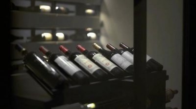 ​红酒室温下可以放多久啊(红酒放置温度)